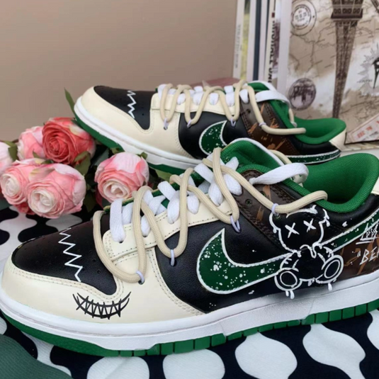 Graffi Bear-Men's Dunk Low Custom