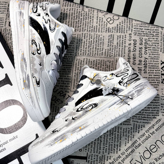 Swallow Returns –Unisex Skateboarding Low-Top Custom Shoes