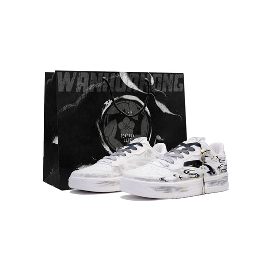 Swallow Returns –Unisex Skateboarding Low-Top Custom Shoes