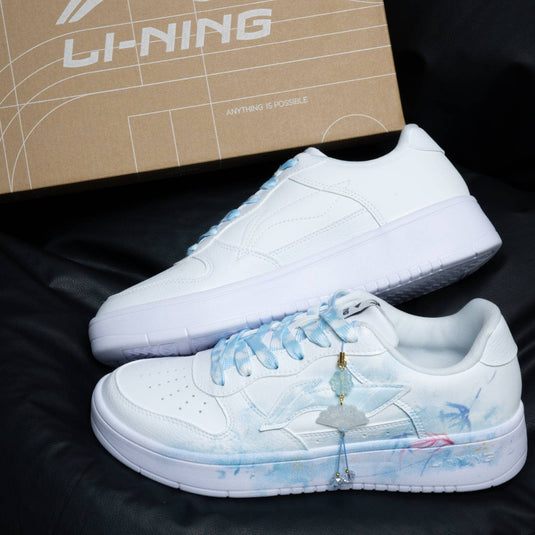 Graceful Waterscape – Women's Trend Standard Low Custom