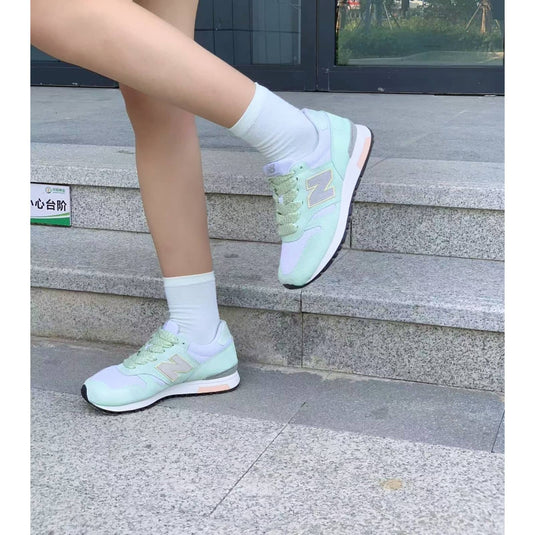 Mint Cream – Women's NB 565 Custom