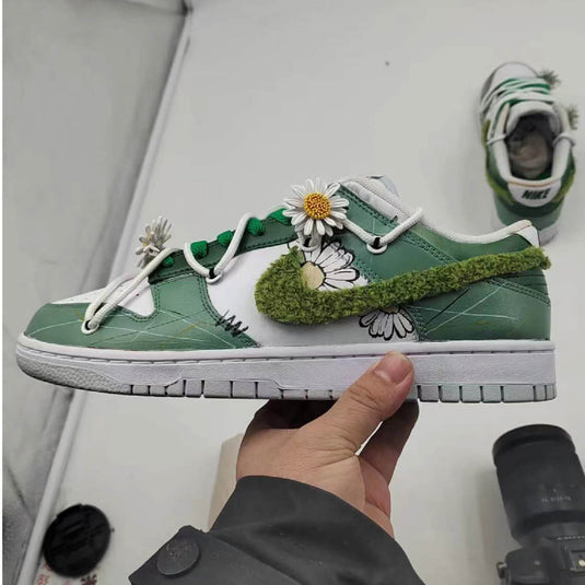 Chrysanthemum-Women's Dunk Low Custom
